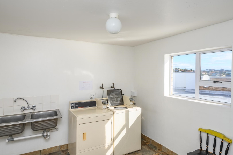 2 Bedroom Property for Sale in Humewood Eastern Cape
